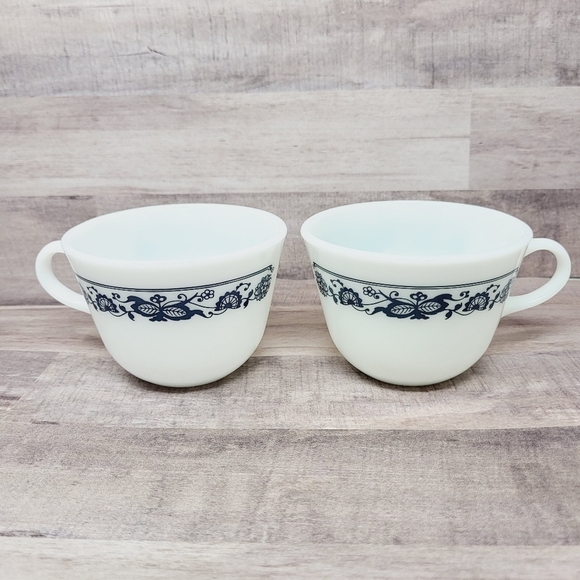 Pyrex Corning Blue Onion Milk Glass Tea Cup Coffee - Picture 2 of 8